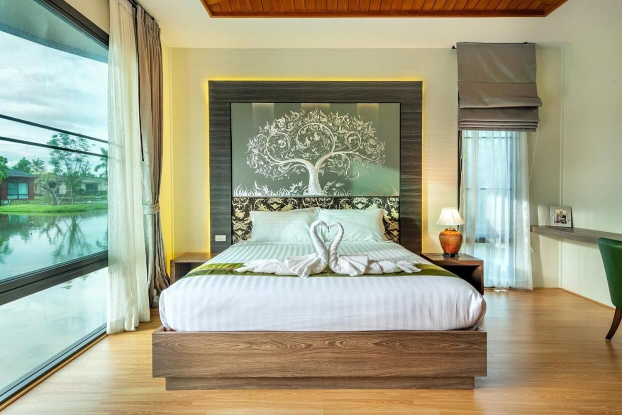 Standard King Room