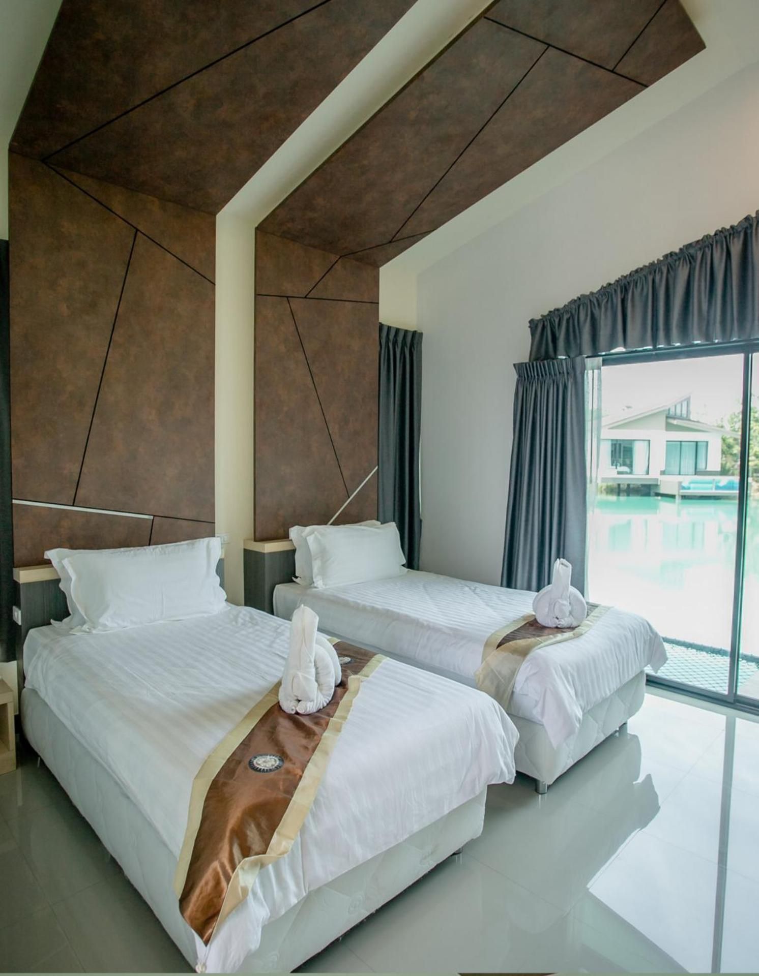 Boat House Boutique Riverside Executive - 2 Beds, Corner Room