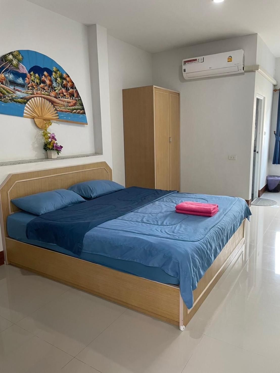Hostel:ณัฐรินีย์ใกล้รพ.เมตาประชารักษ์,นายร้อยตำรวจ Deluxe King Room
