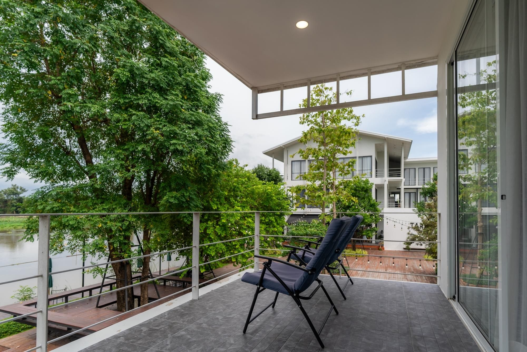 Suite with Living Area and Sofa Bed