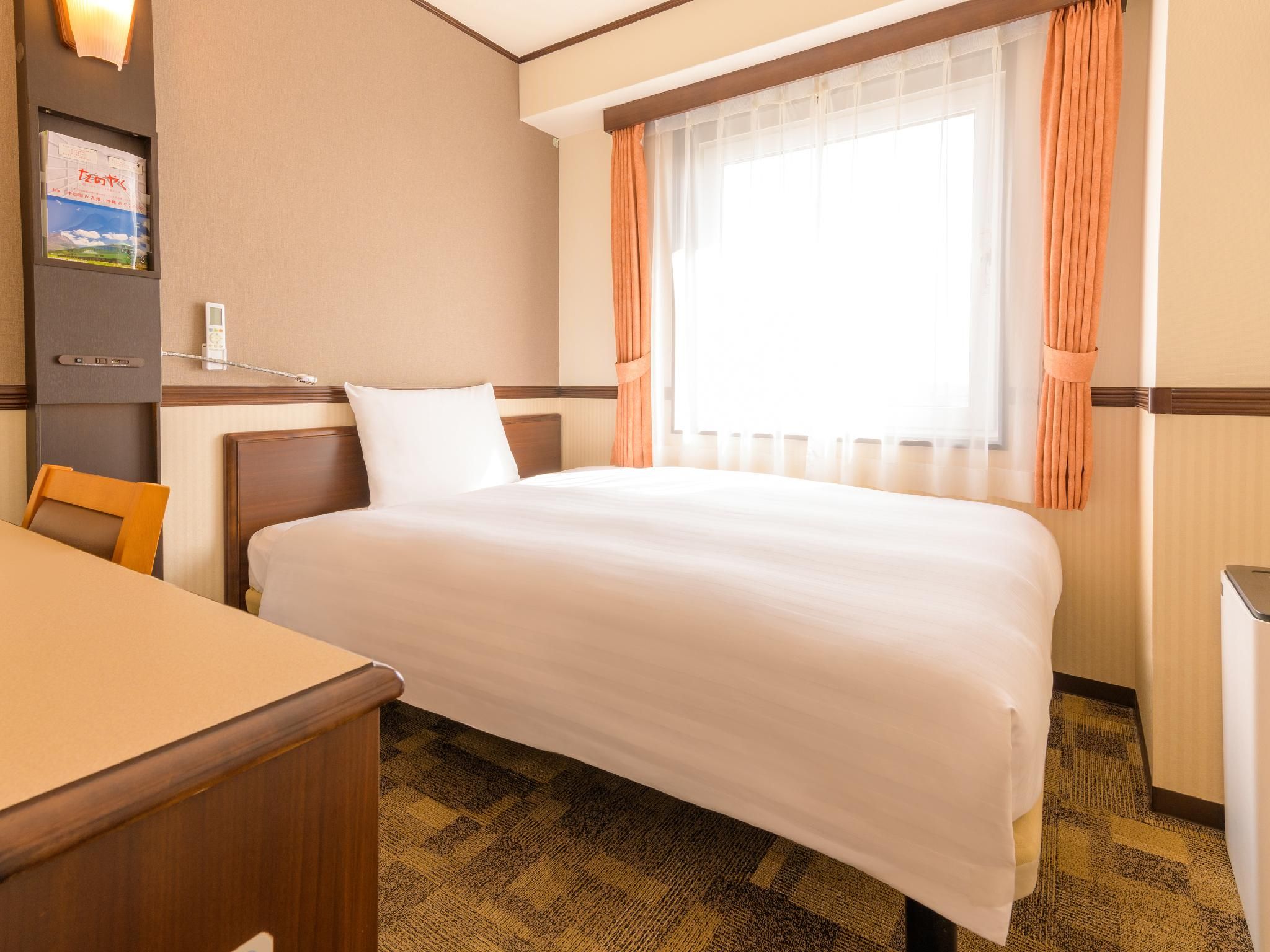 Premium Single Room - Non-Smoking