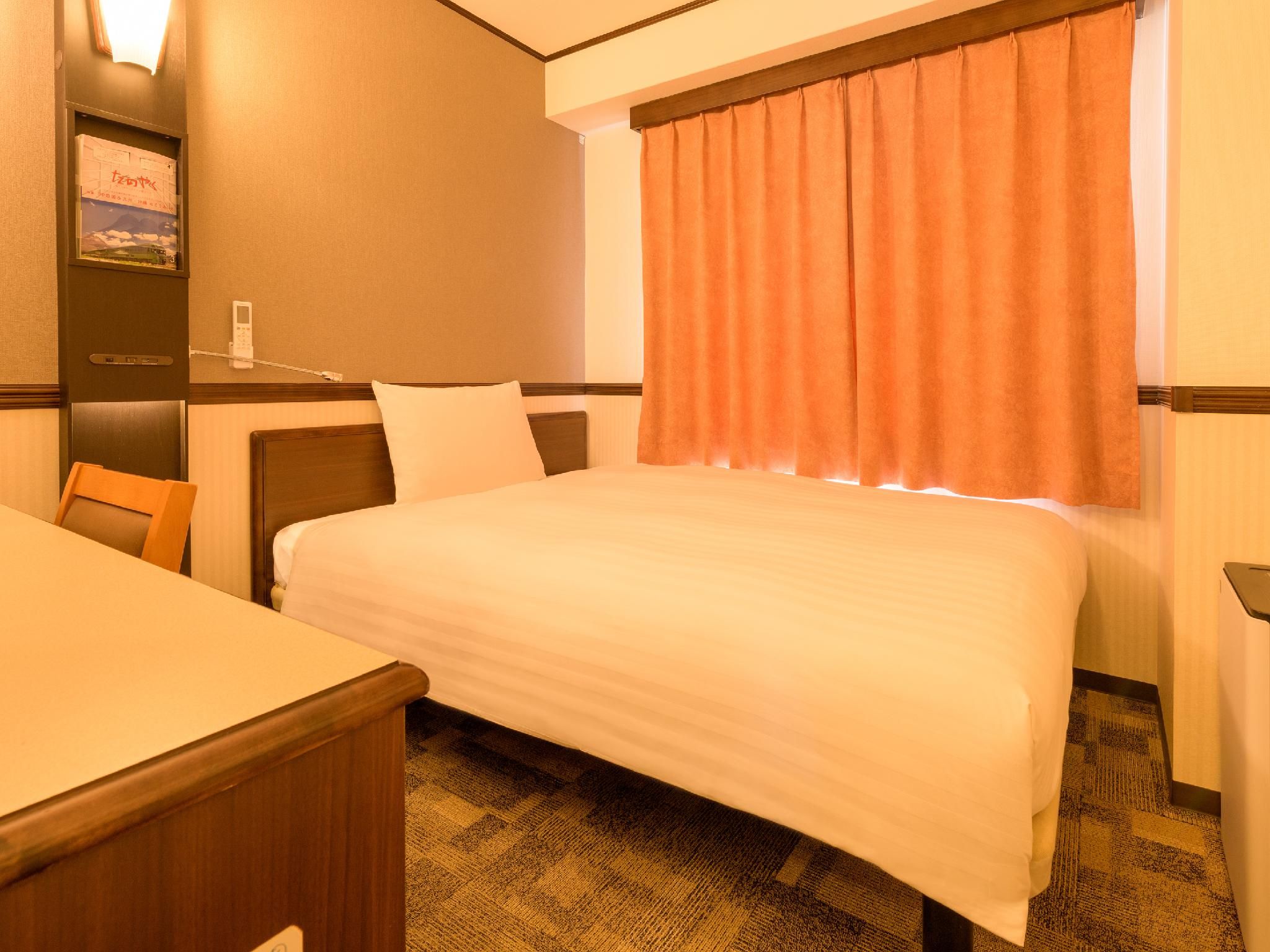 Premium Single Room - Non-Smoking