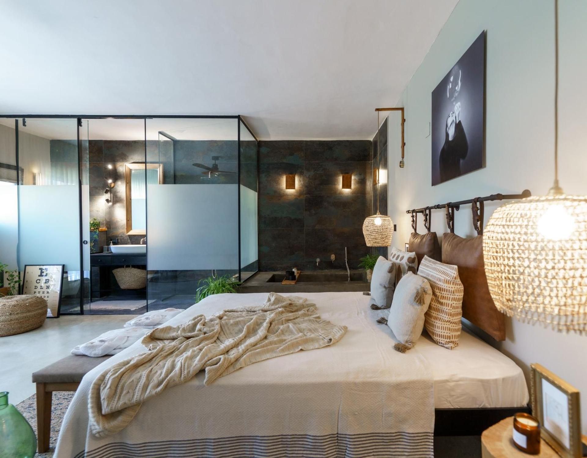 Suite with Spa Bath