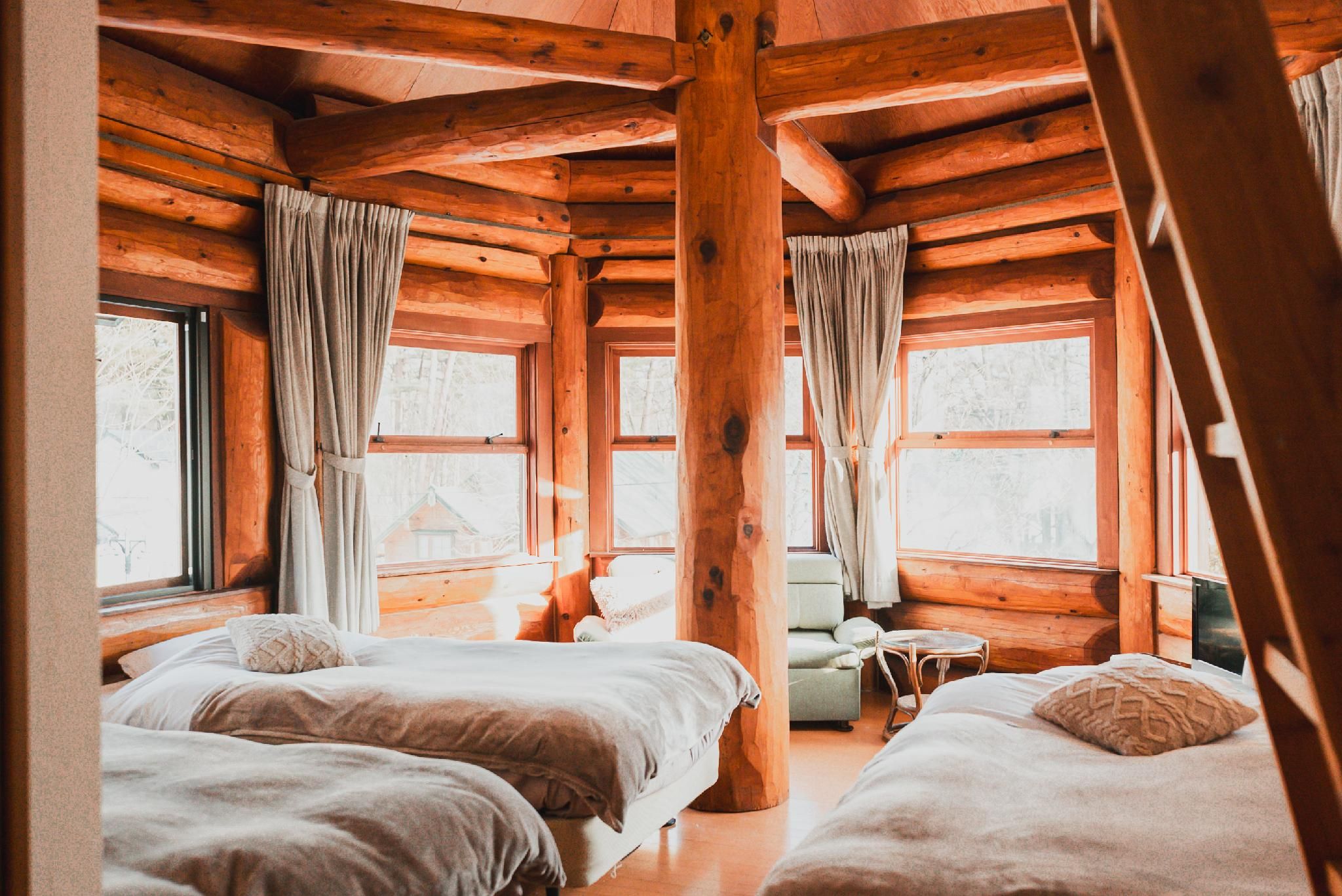 Log Hotel Triple Room 121 with 3 Single and 1 Sofa Bed and En-Suite