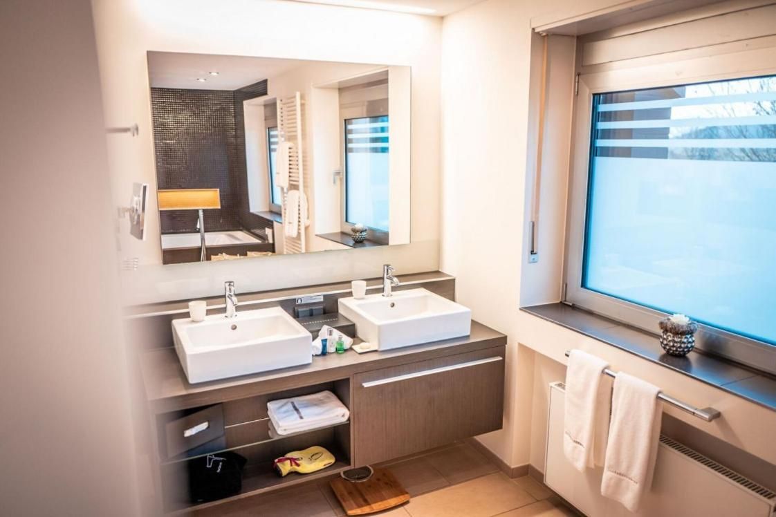 Suite - Annex