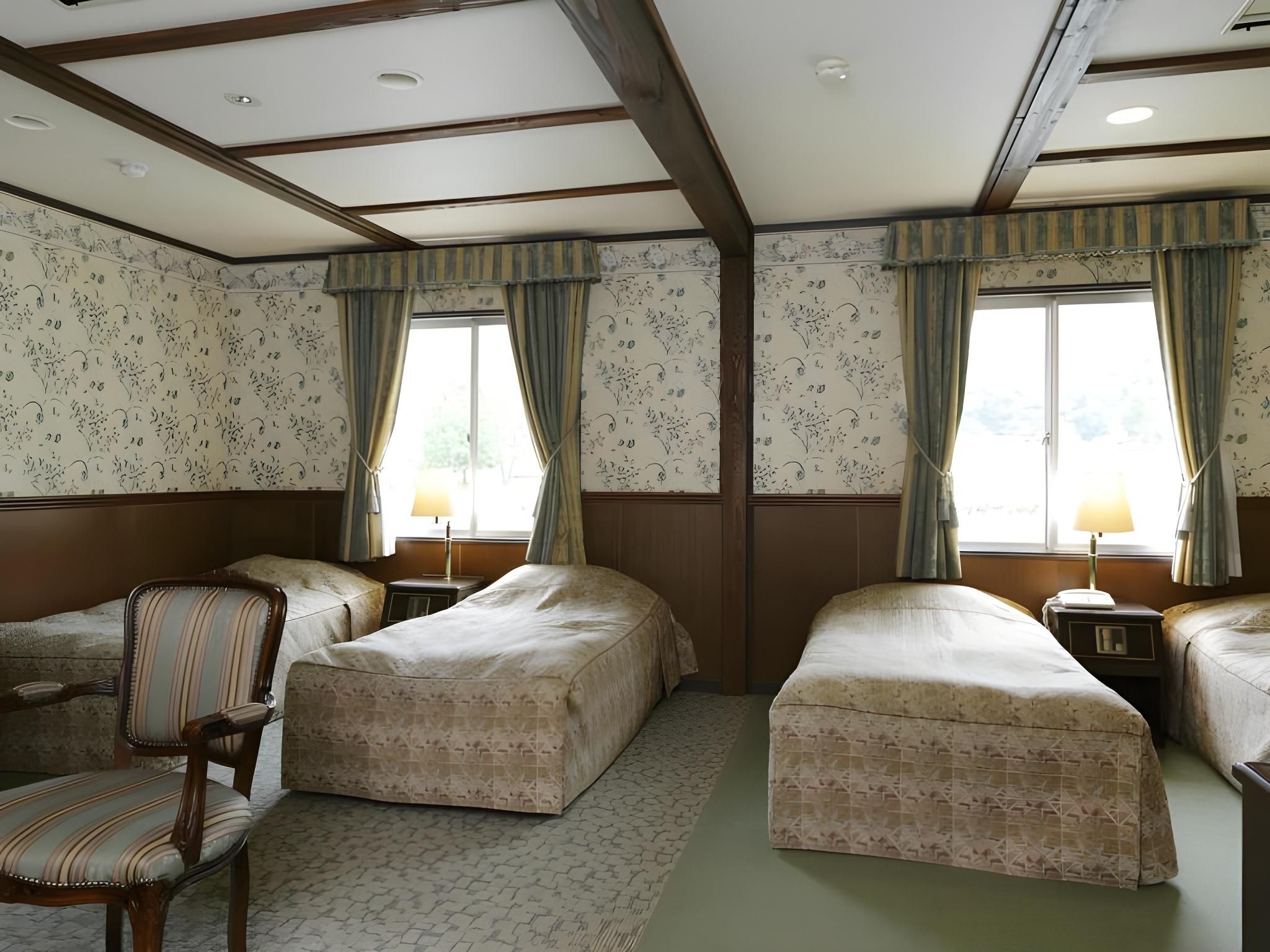 Quad Room