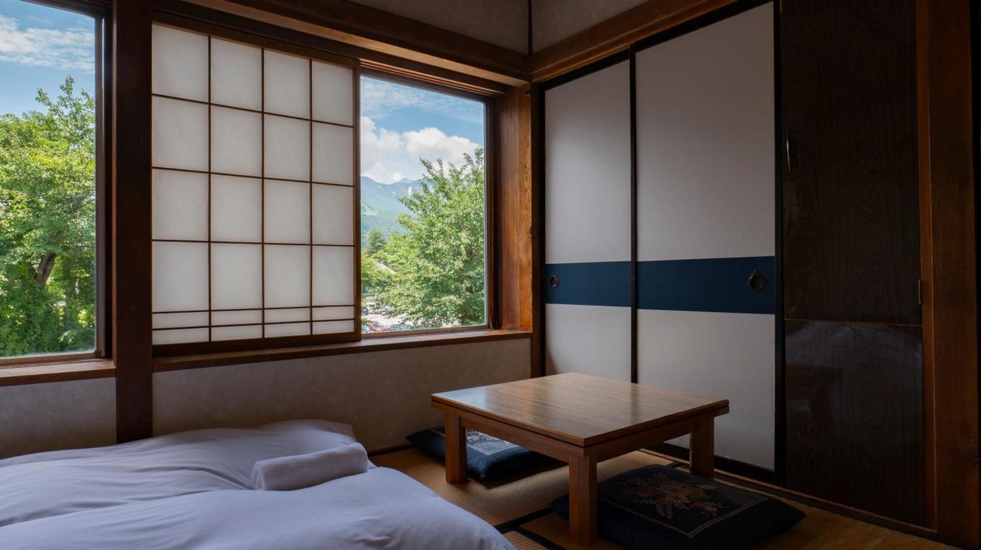 Triple Room with Mountain View