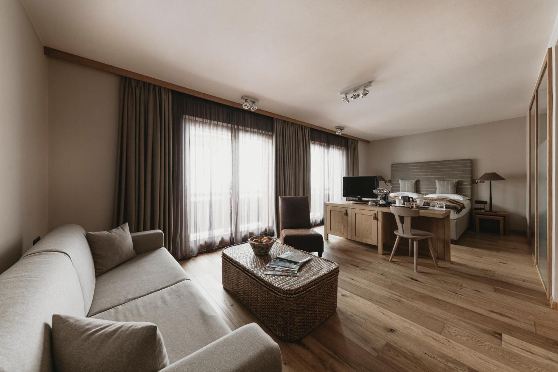 Deluxe Suite