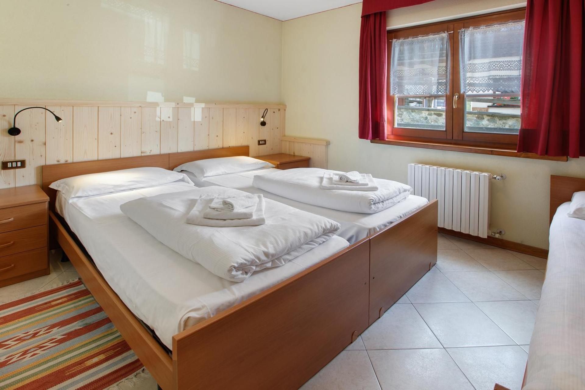 Superior One-Bedroom Apartment