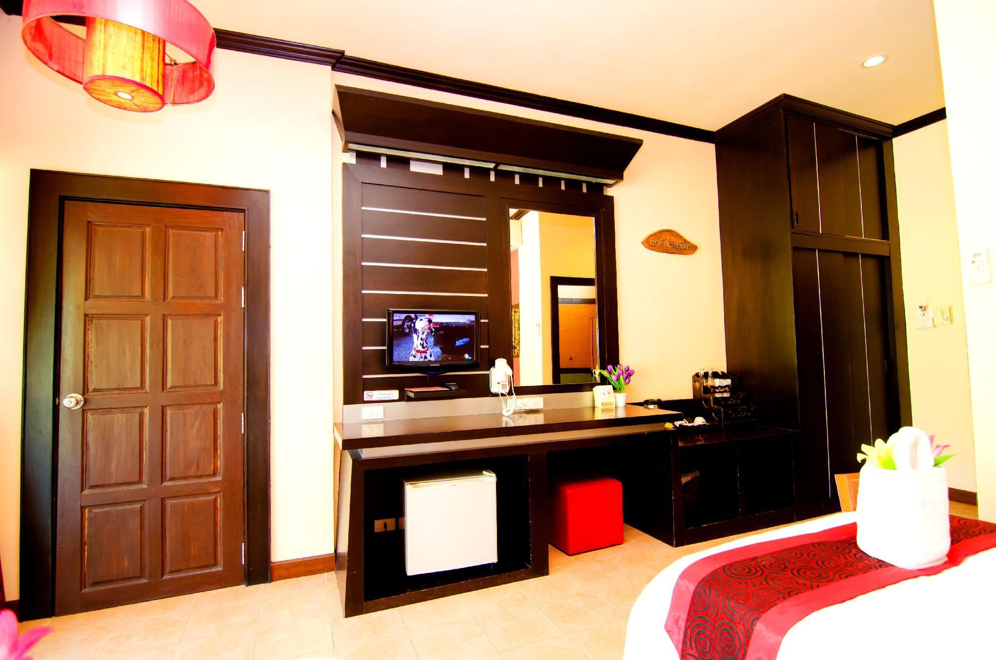 Waranya Resort Twin Bed 3