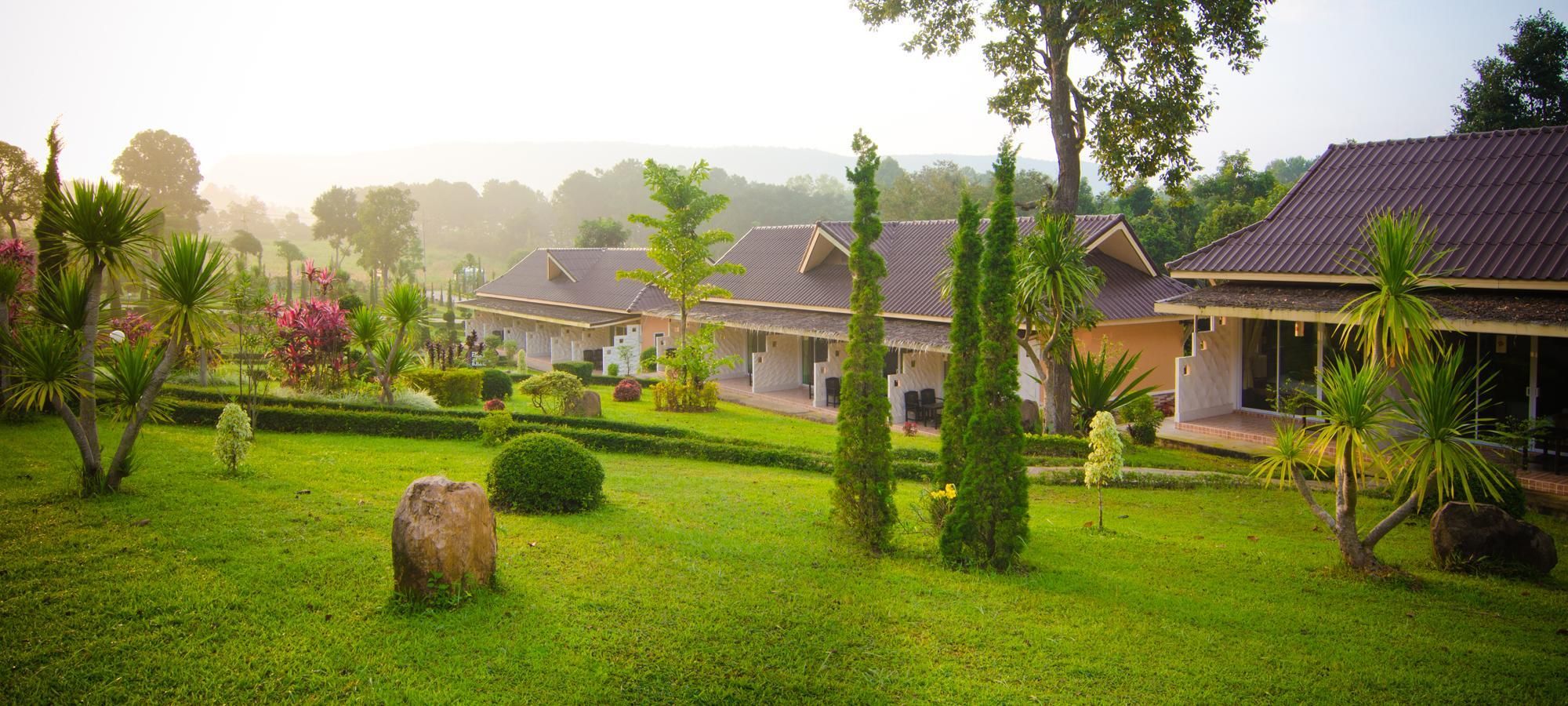 Waranya Resort Twin Bed 2