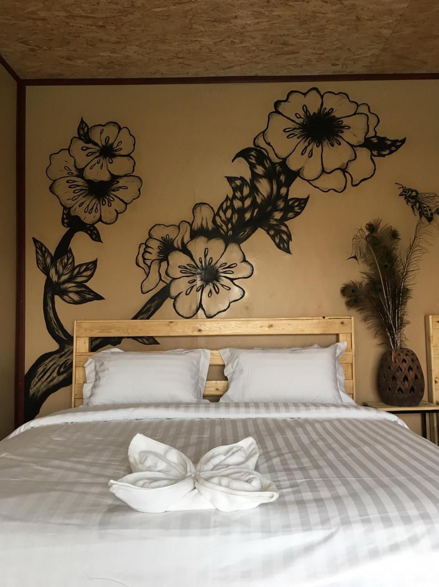 Family Room with Lake View