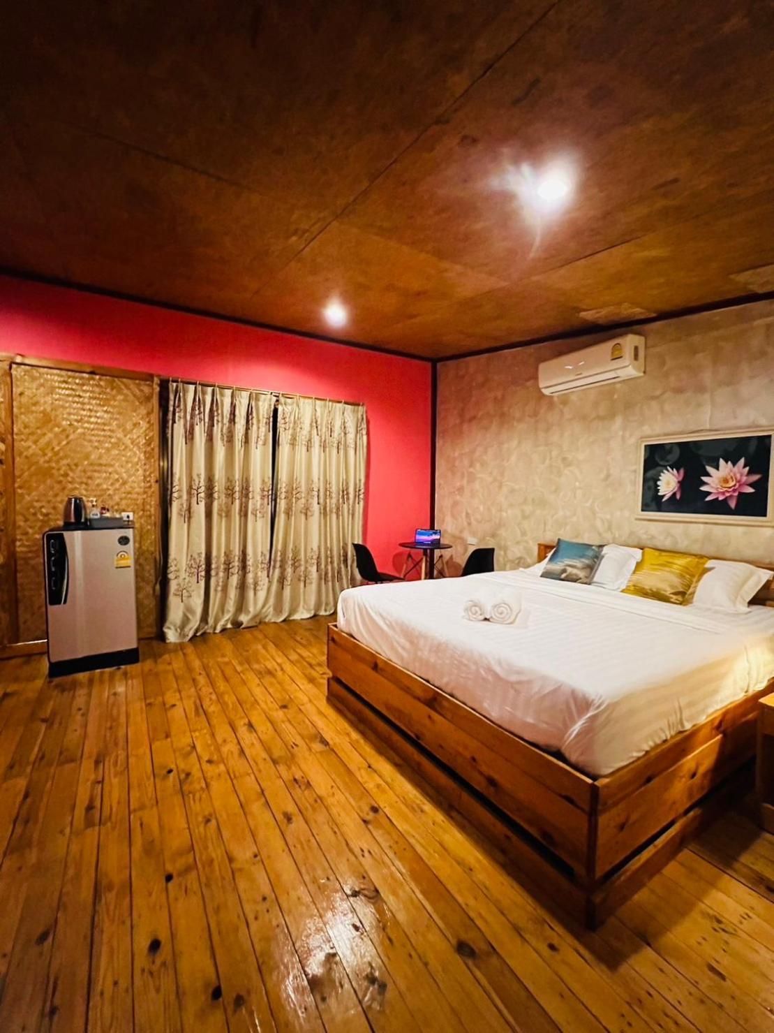 Suannamphukradueng & Resort Superior Double Room