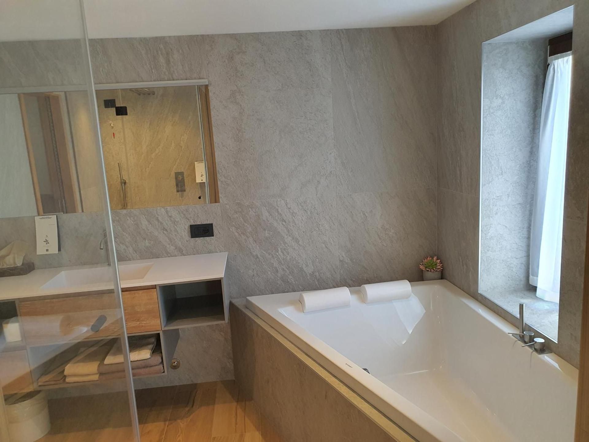 Junior Suite with Balcony