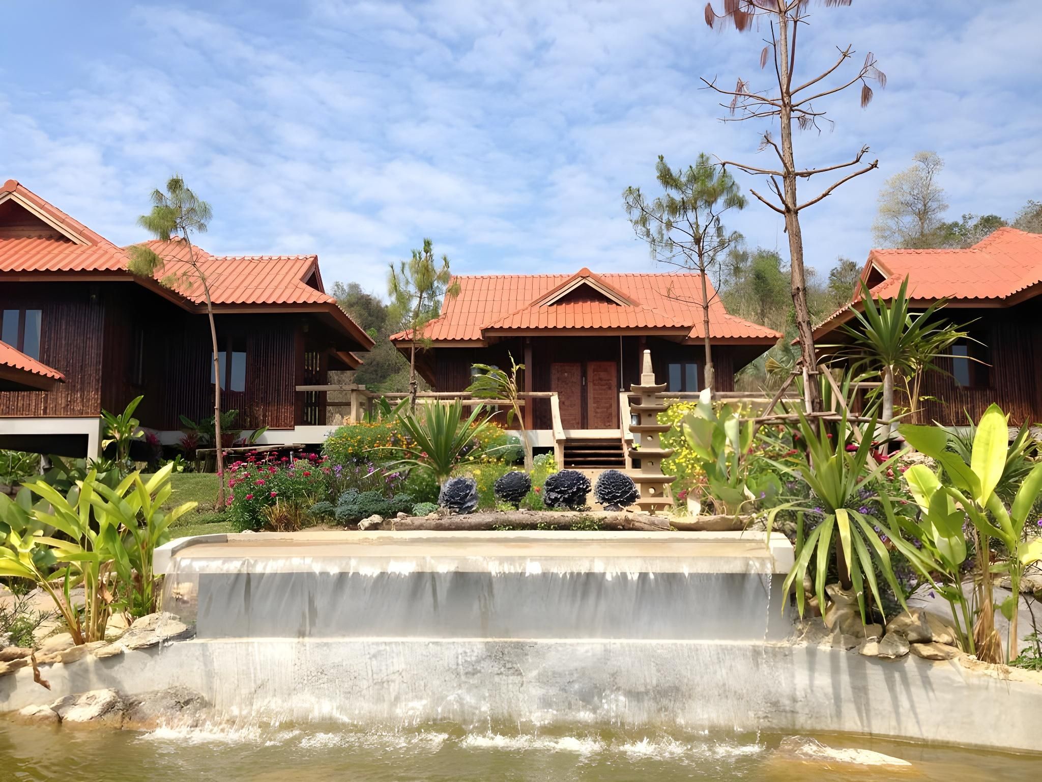 Maan Mek Talay Mok Resort