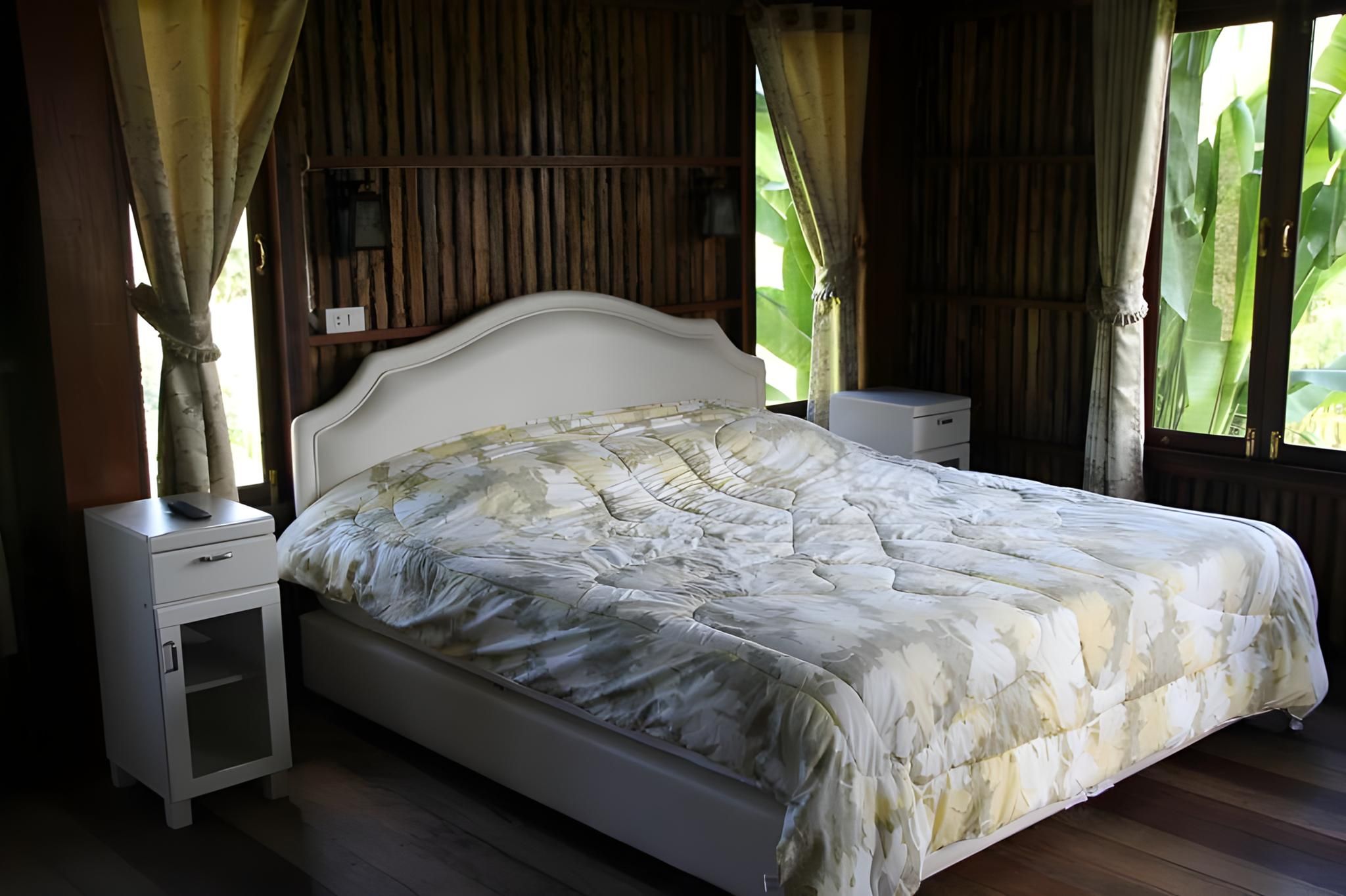 Maan Mek Talay Mok Resort Standard Double Bed
