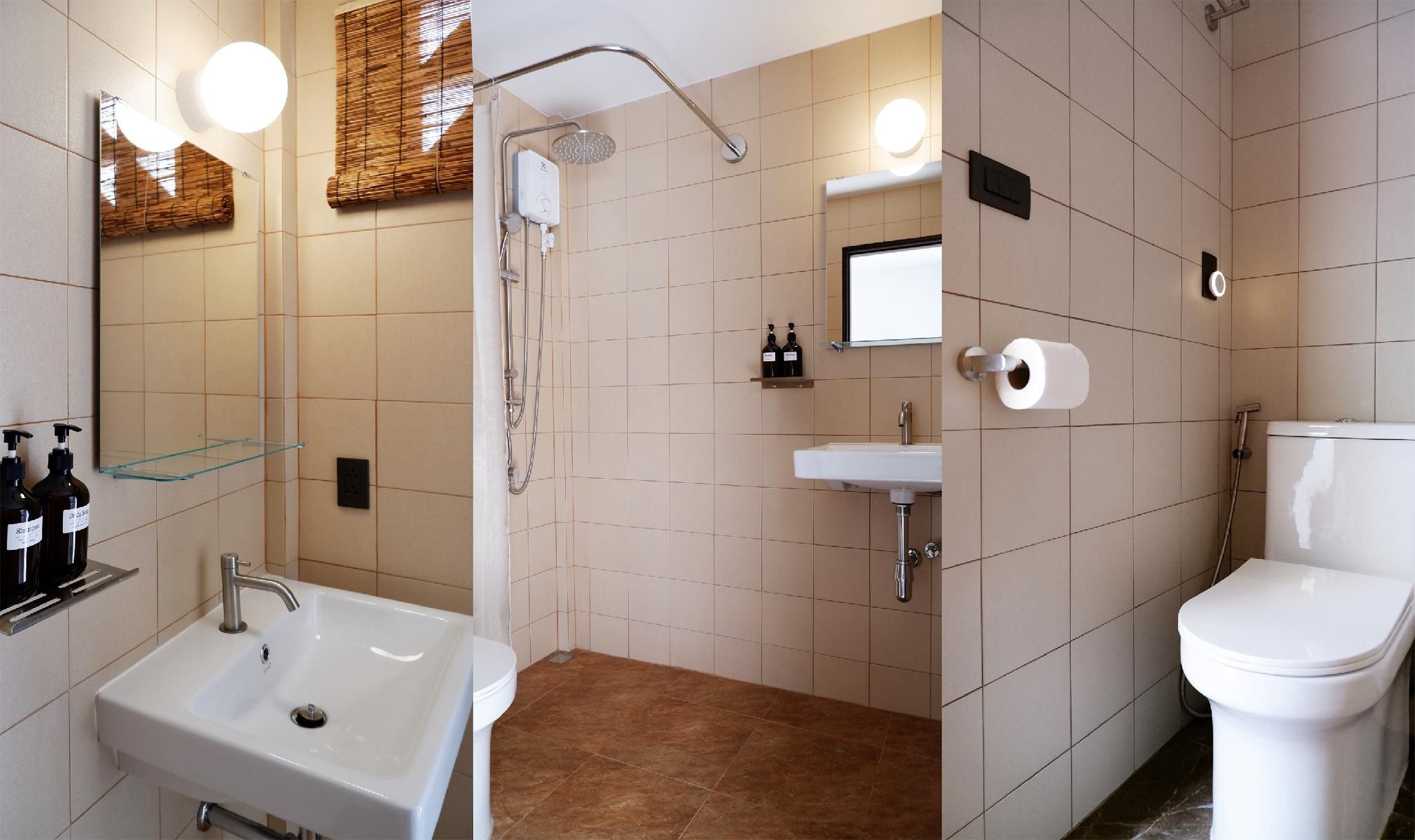 The Studio King Bed 2