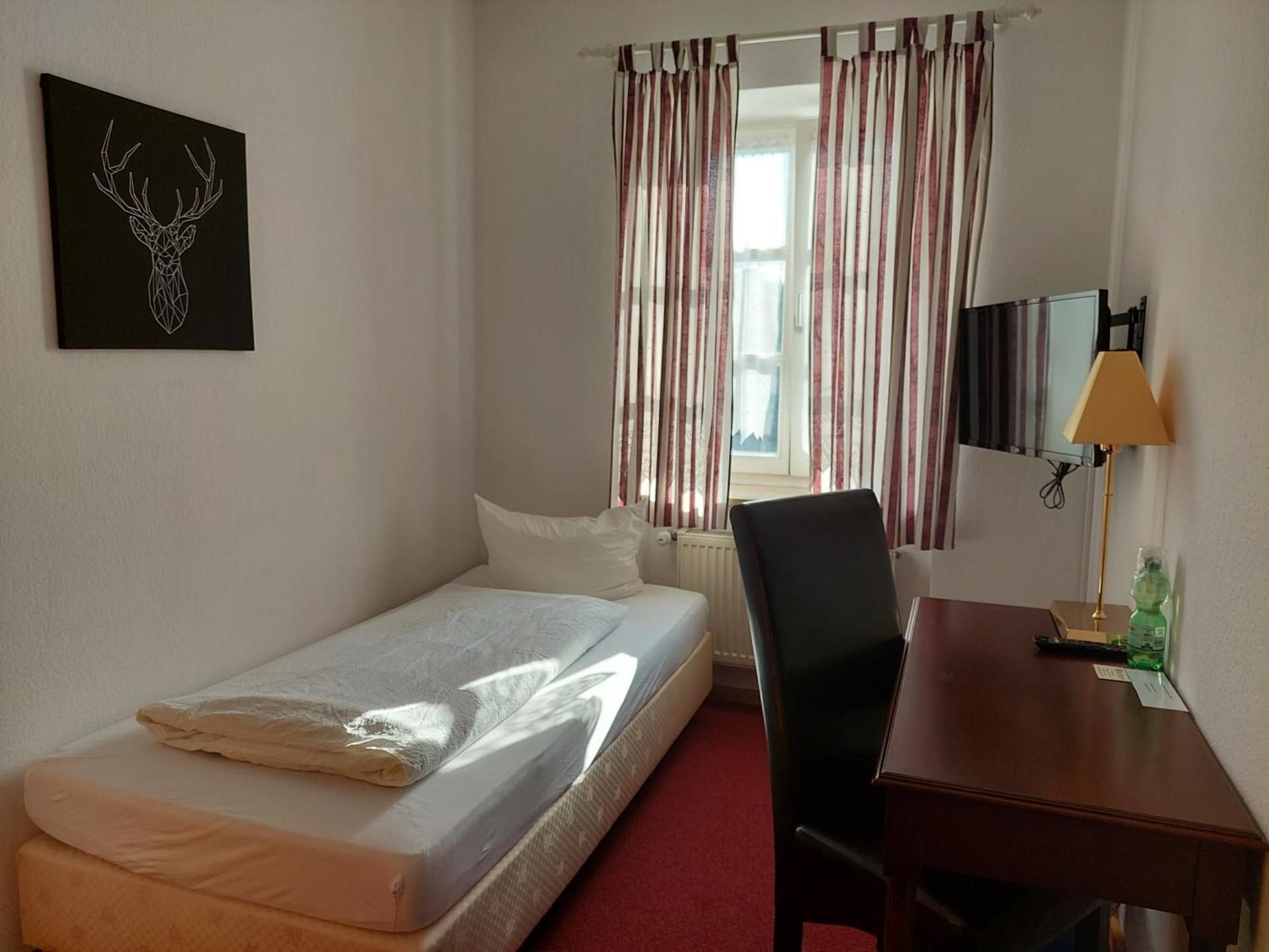 Standard Single Room with Shower