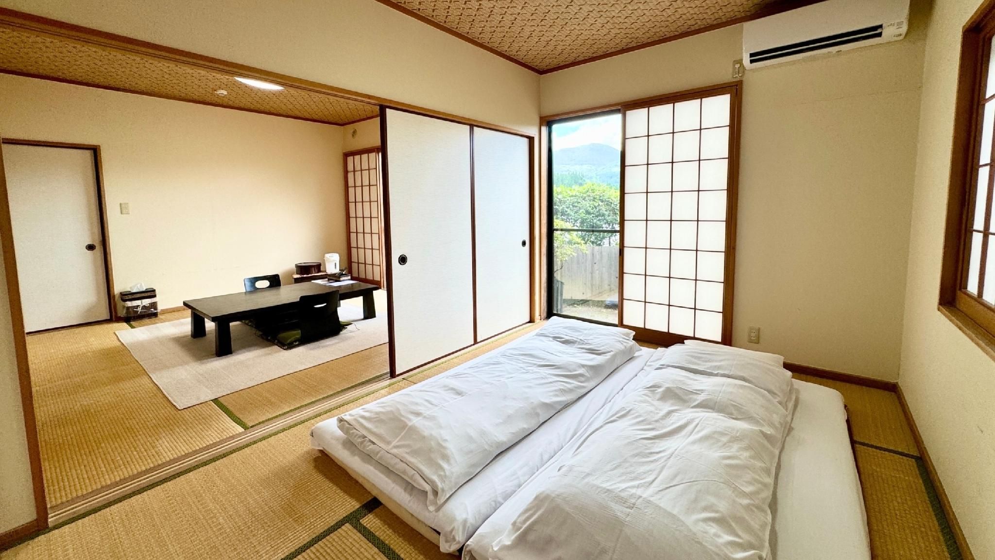 Twin Room with Bathroom