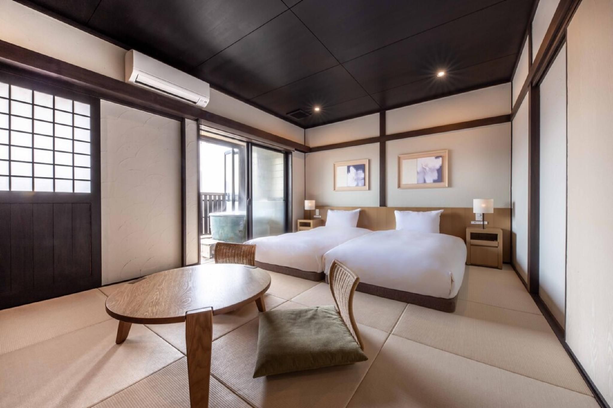 Japanese-Western Style Standard Twin Room, Semi-Open-Air Bath, Non-Smoking