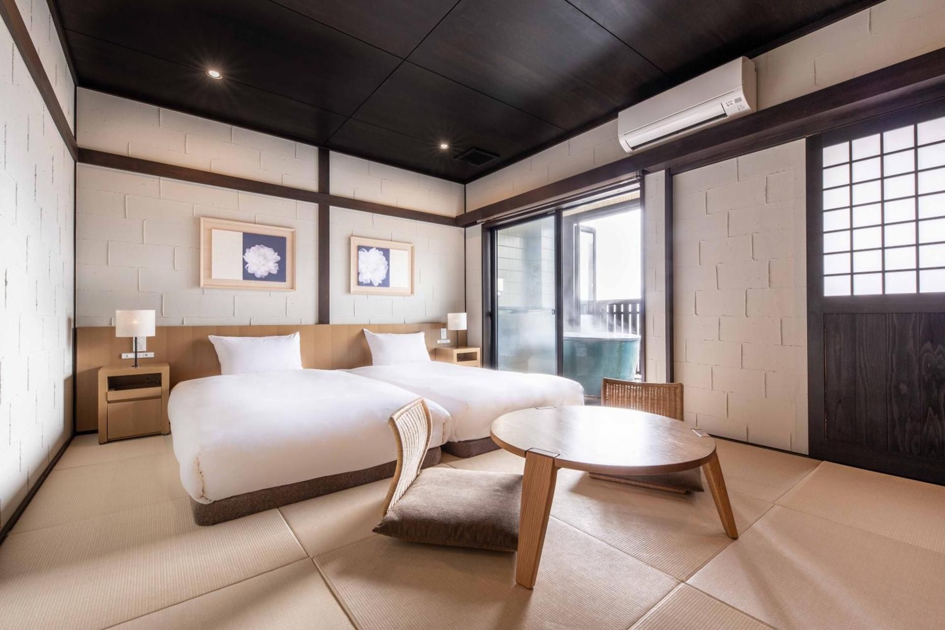 Japanese-Western Style Standard Twin Room, Semi-Open-Air Bath, Non-Smoking