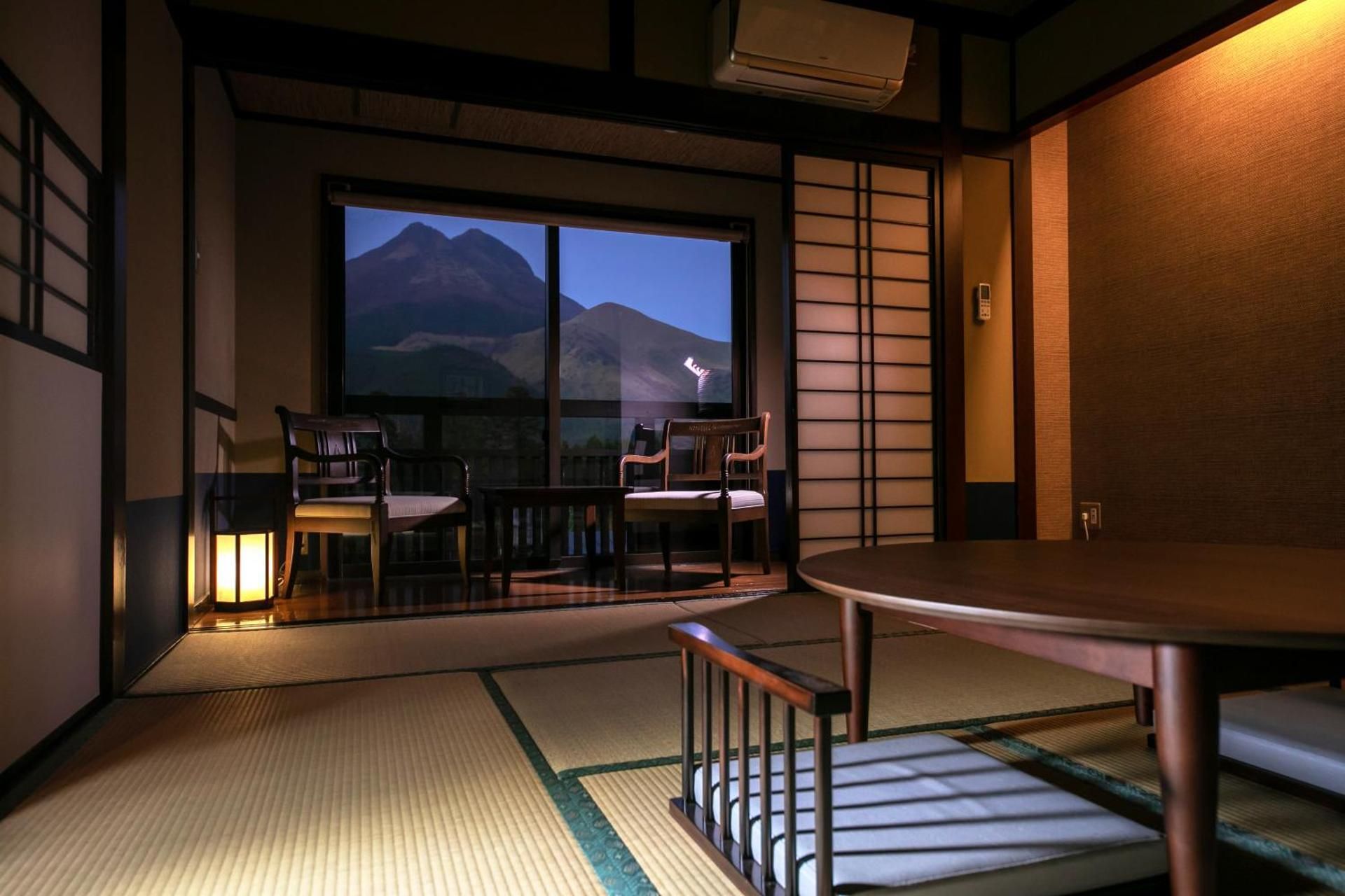 Triple Room with Mountain View