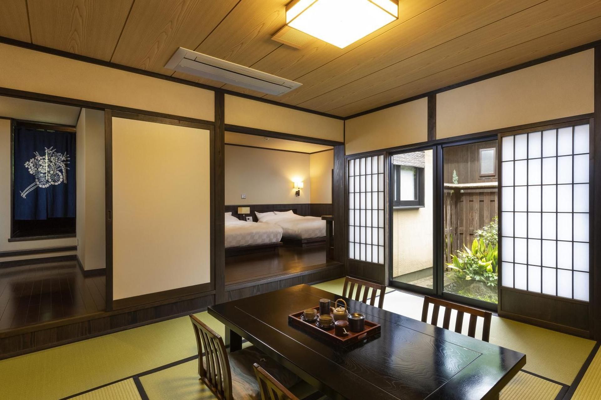 Superior Room with Tatami Area