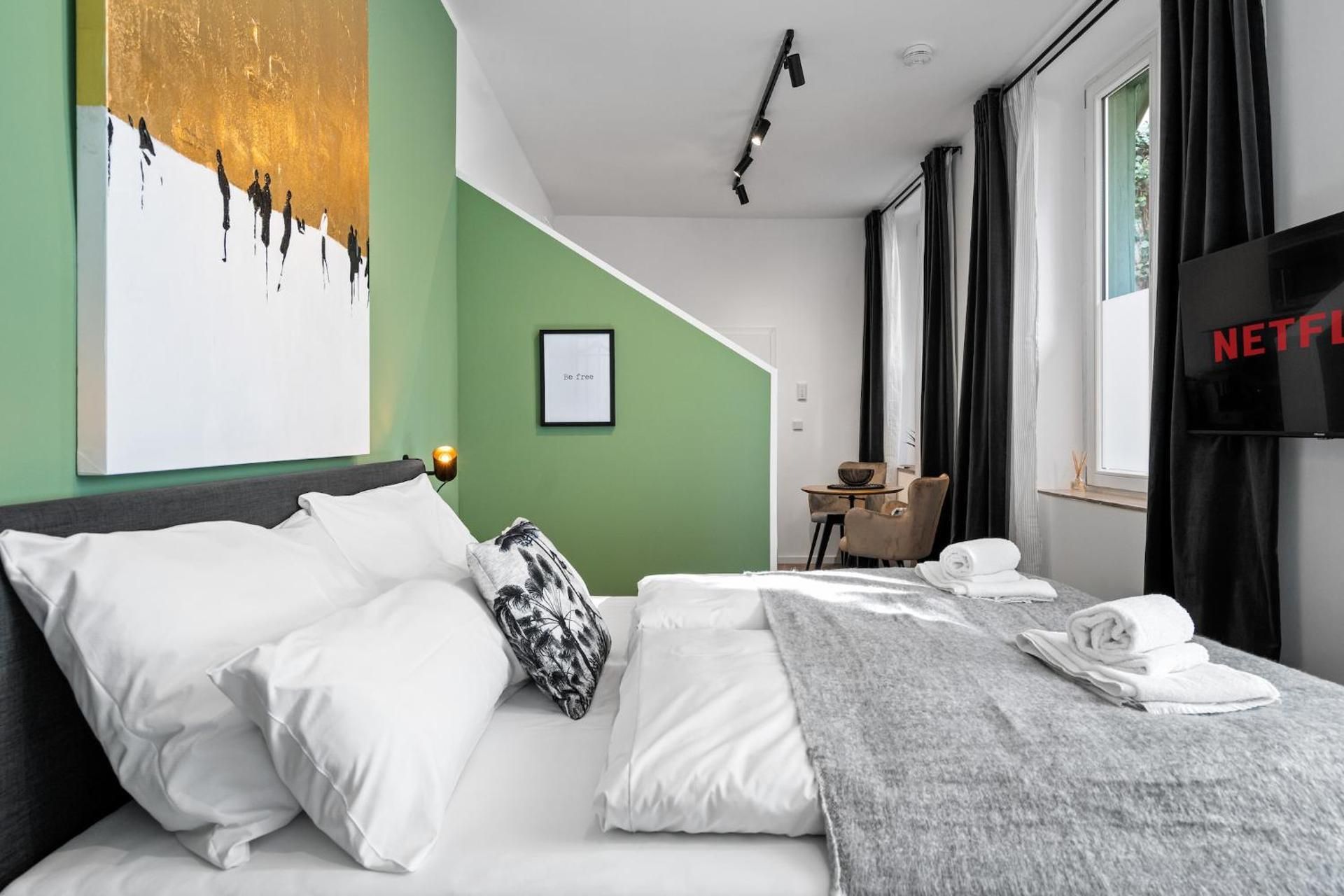 Studio Apartment