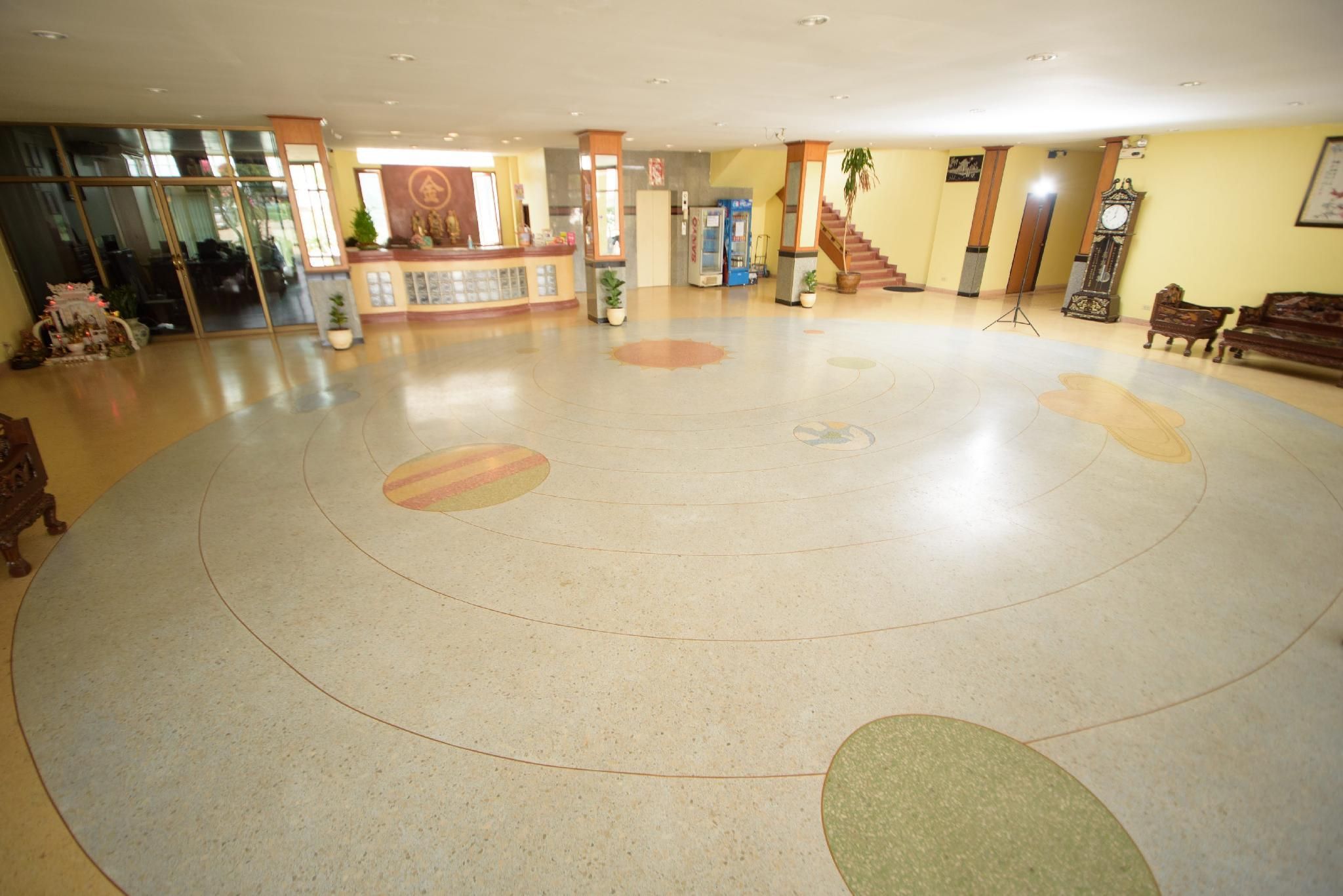 lobby