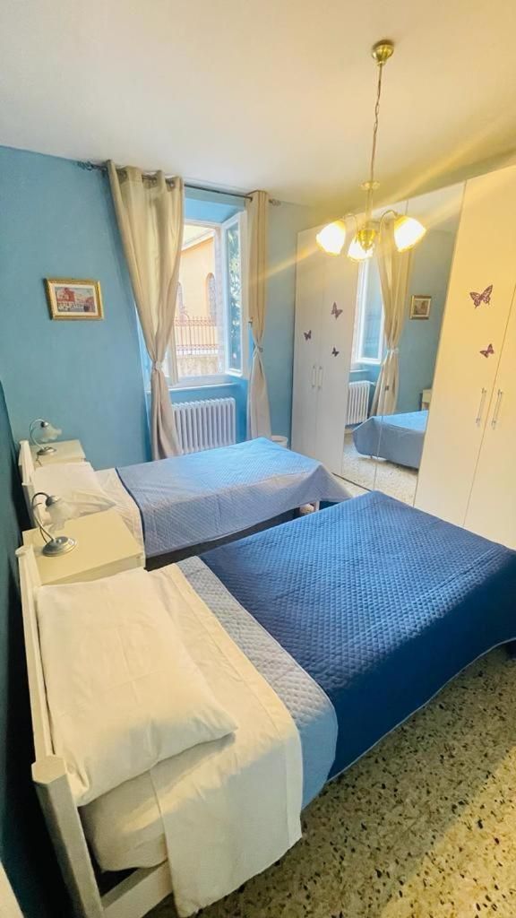 Twin Room with Shared Bathroom