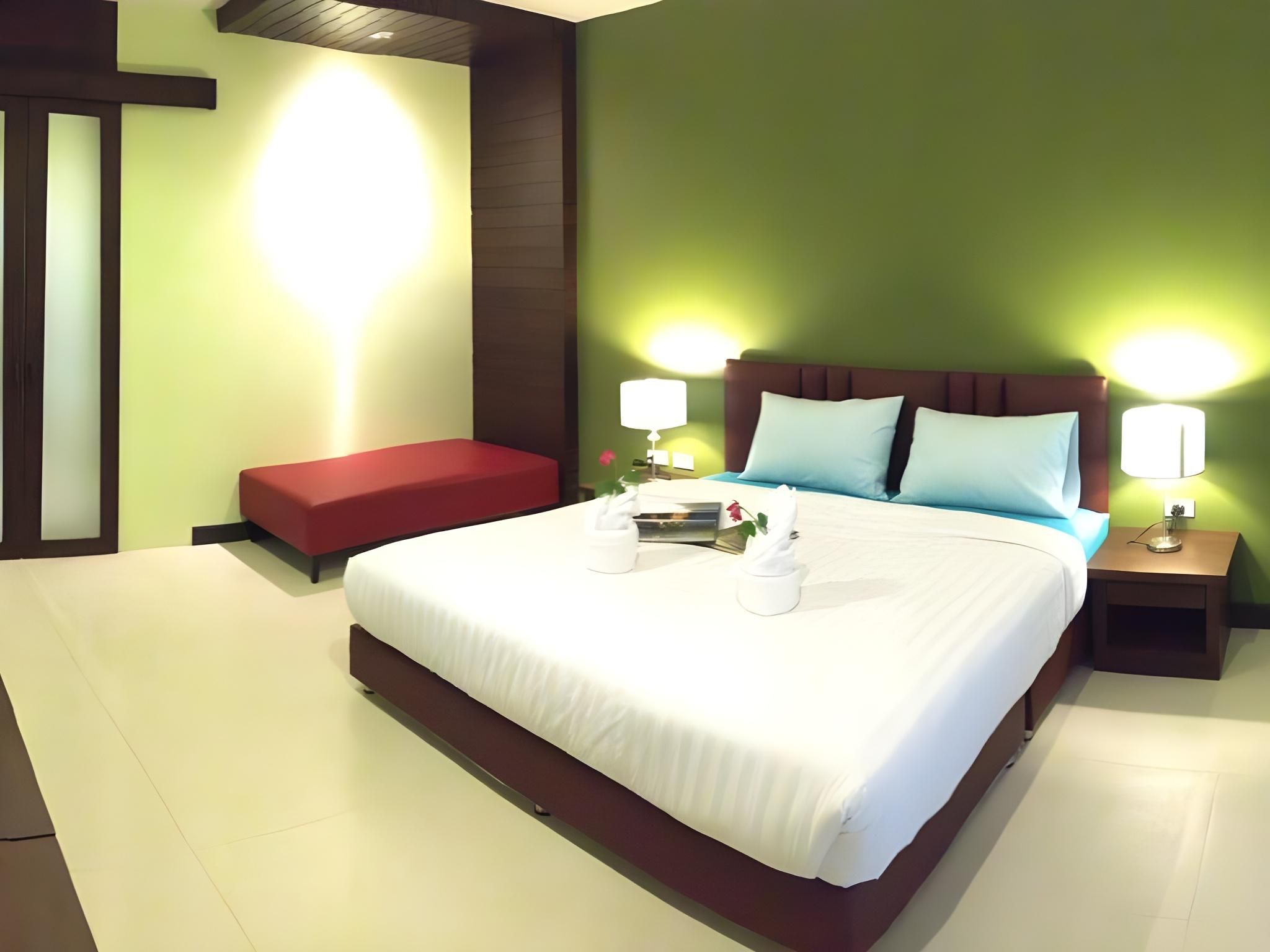 Standard Double Bed