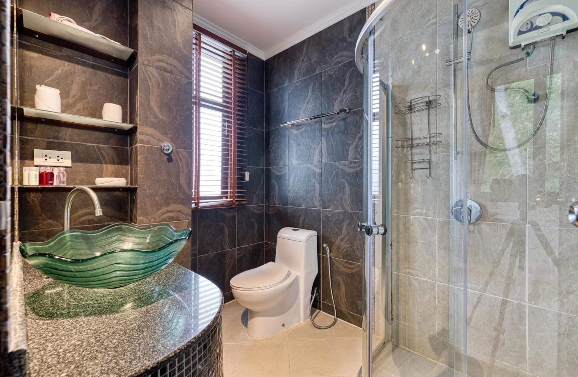 Baan Rawee Villas 3-Bedroom Villa with Sea view