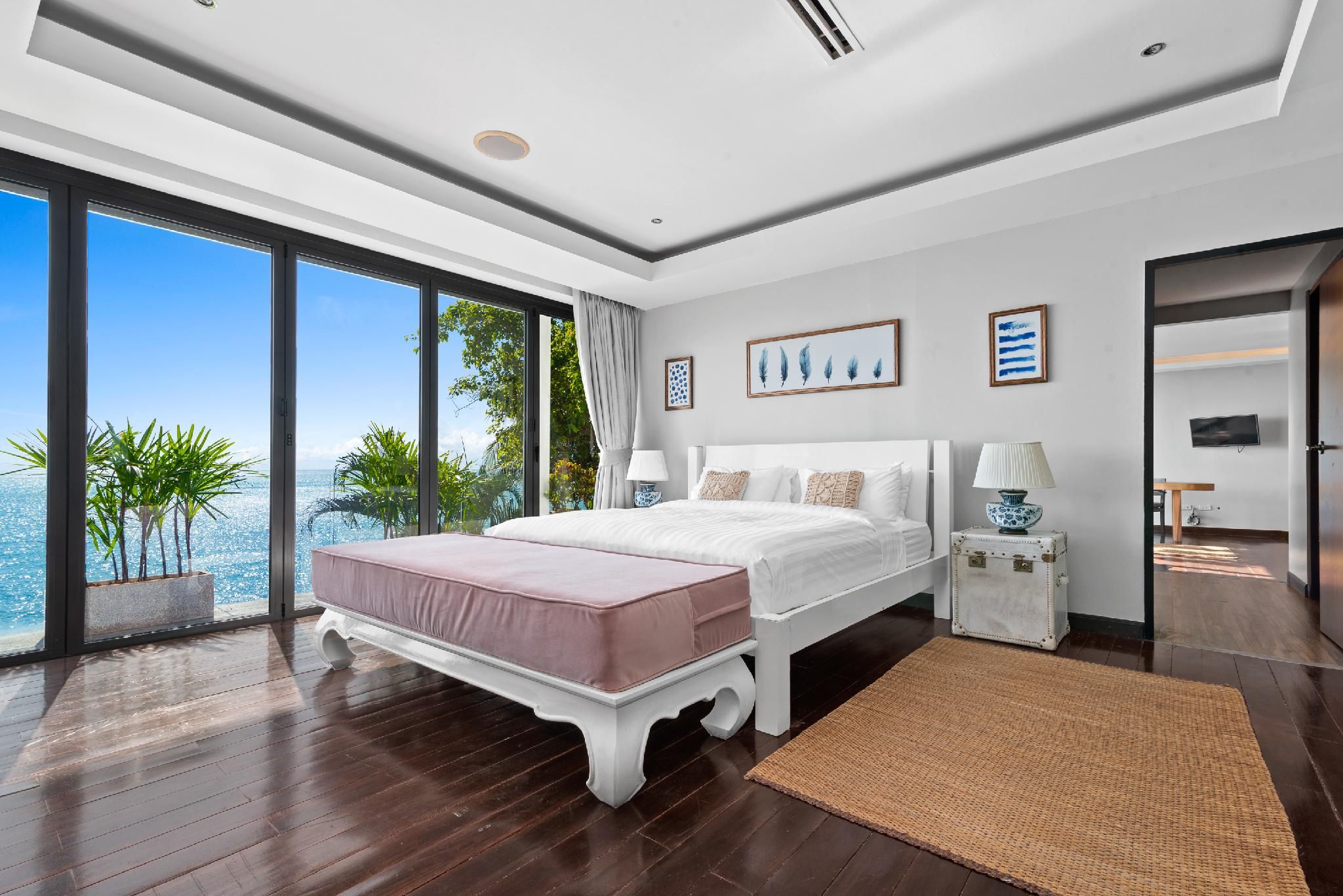 4-Bedroom Ocean View Villa with Pool