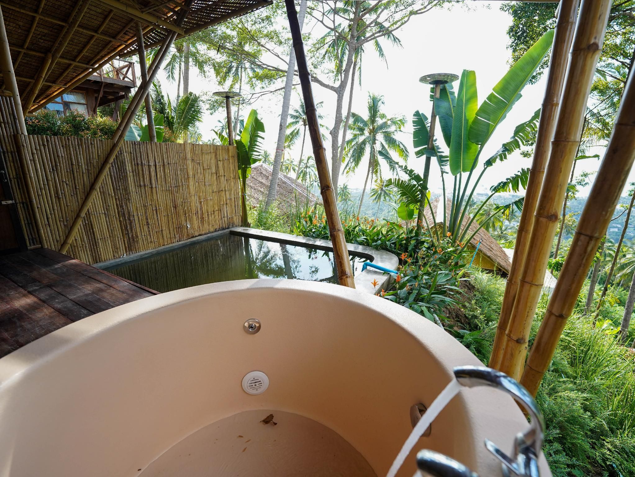 Seaview Pool Suite