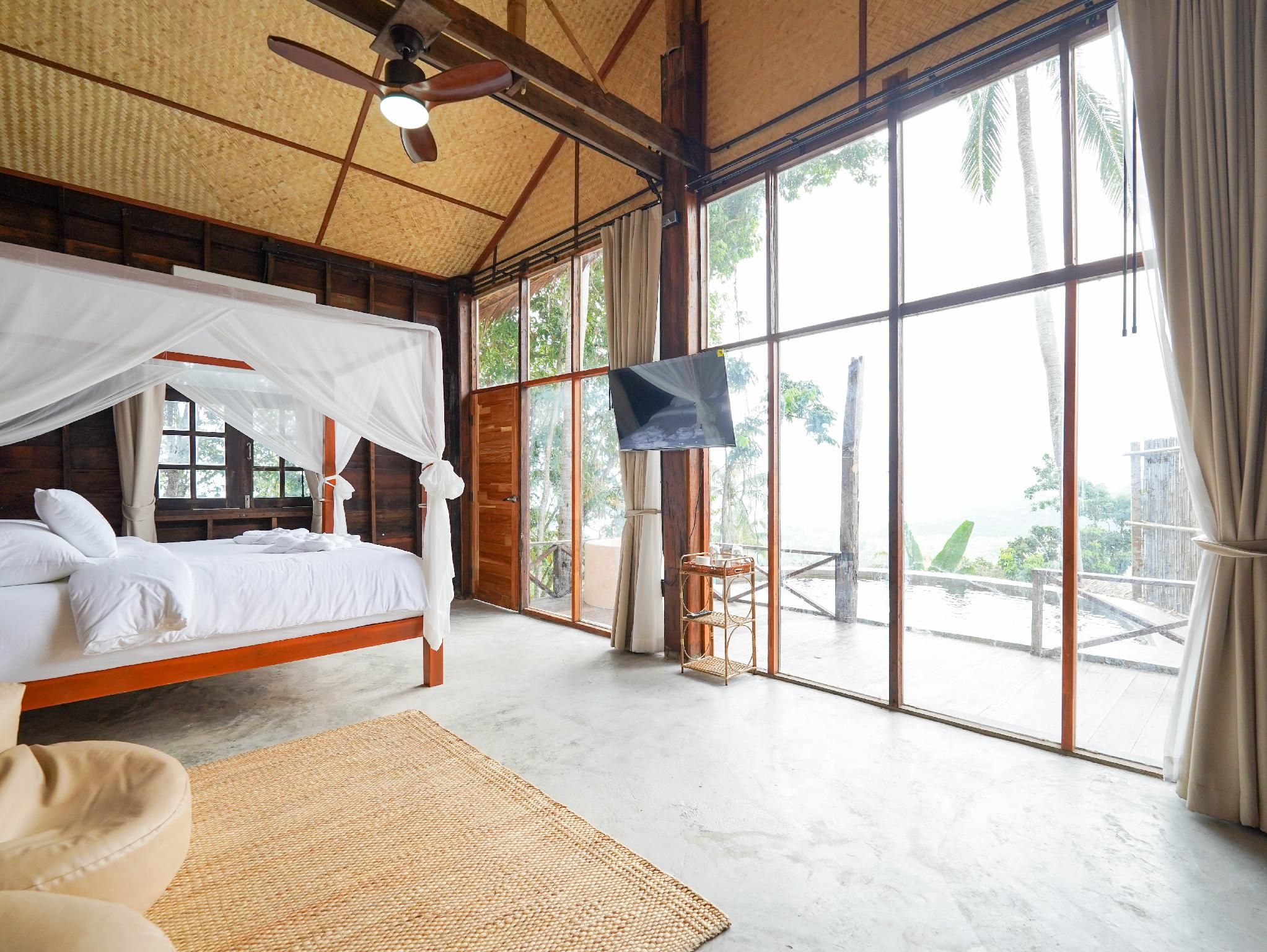 Seaview Pool Suite