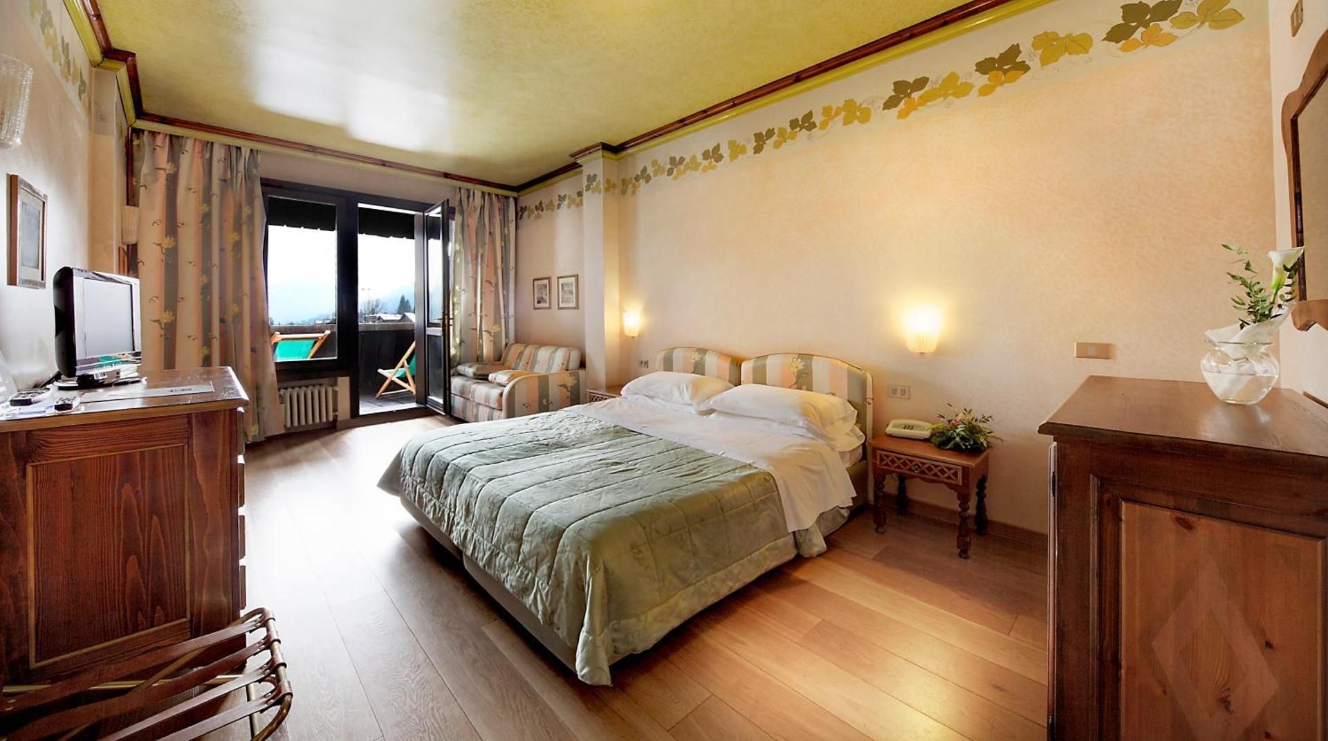 Triple Room with Balcony