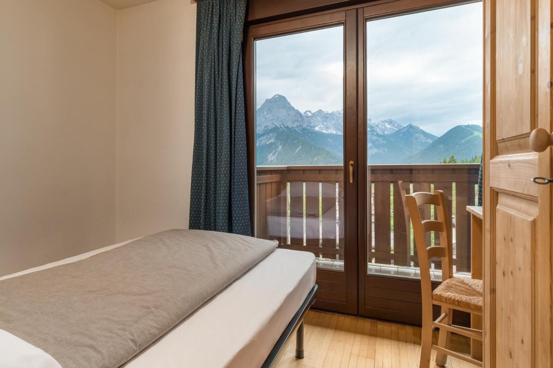Single Room With Private Bathroom