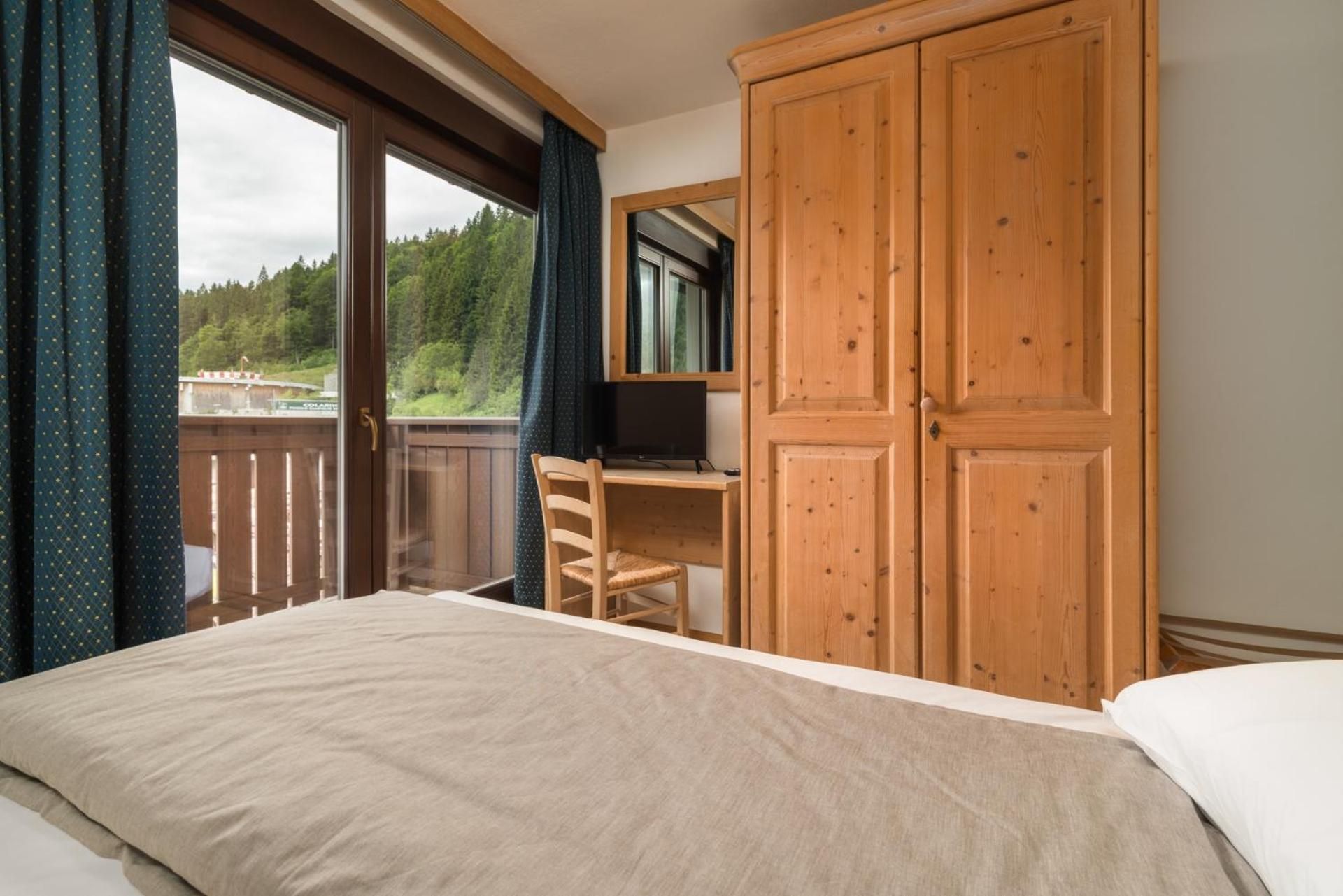 Single Room With Private Bathroom