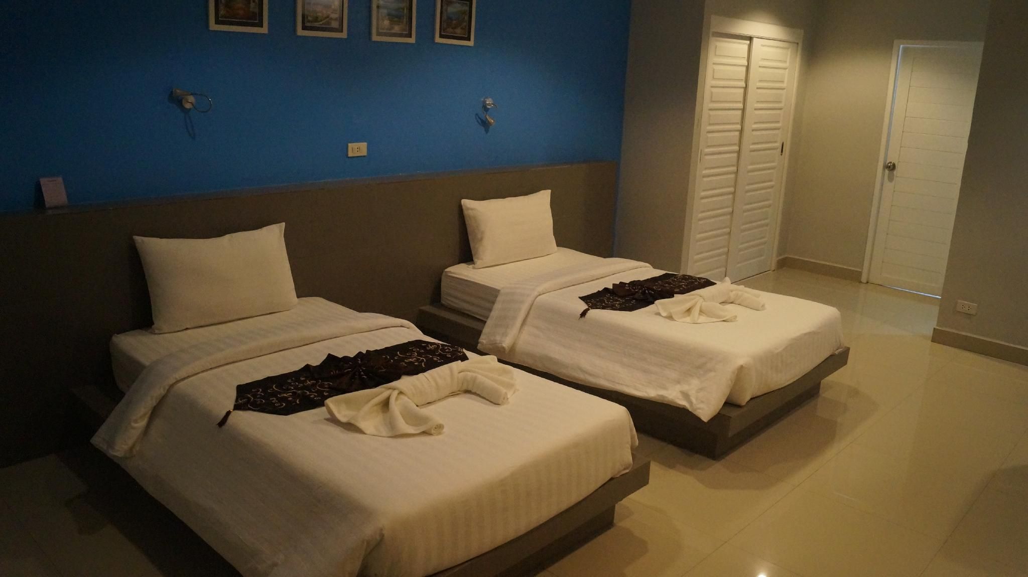 P.F Mansion Twin Bed Room 2