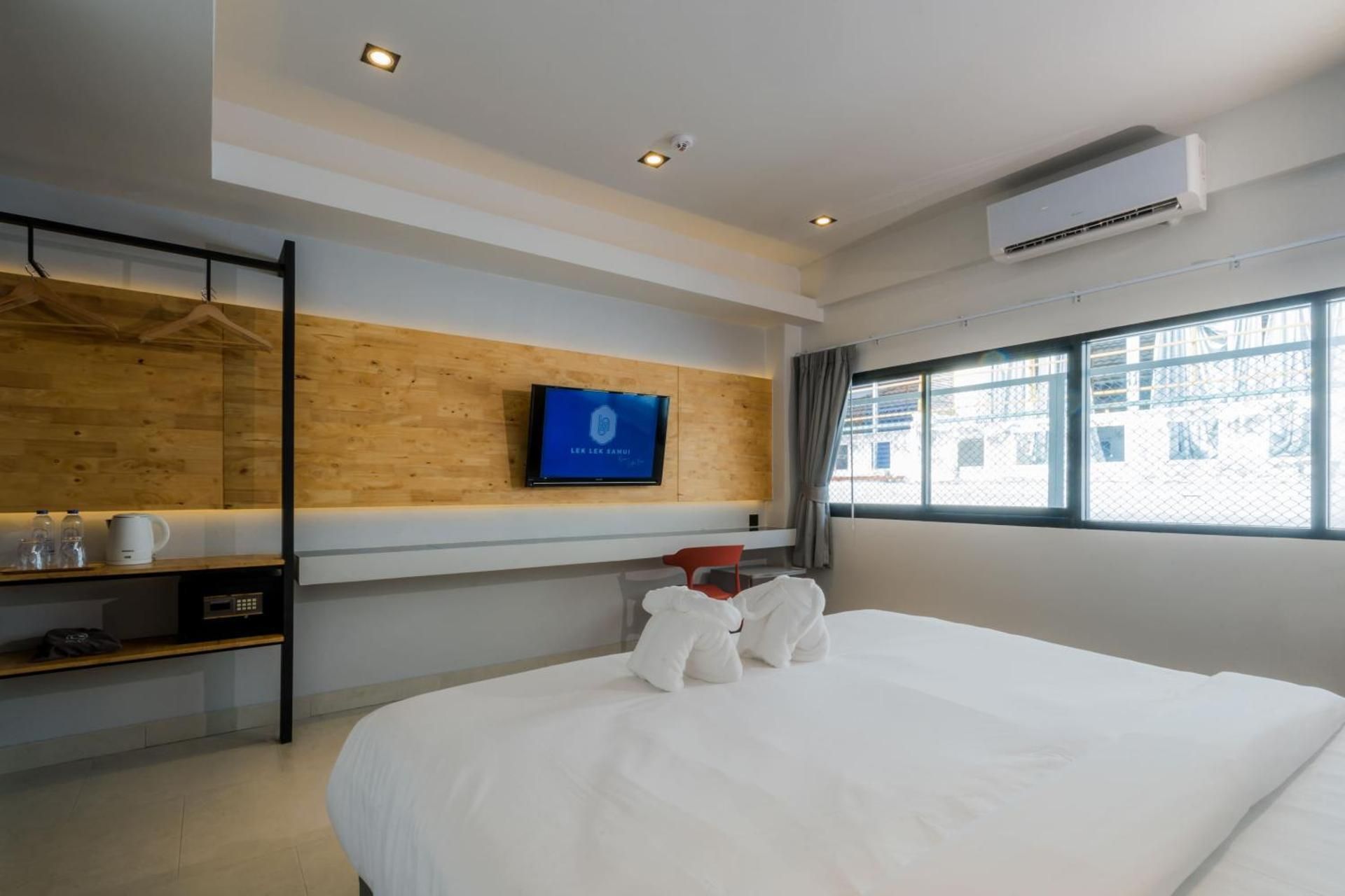 Standard Room with King Bed