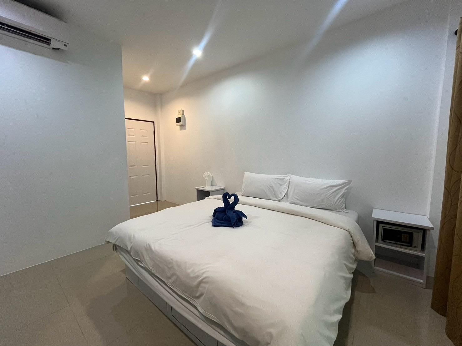 Superior Queen Room - No Balcony, Included Training Platinum Package