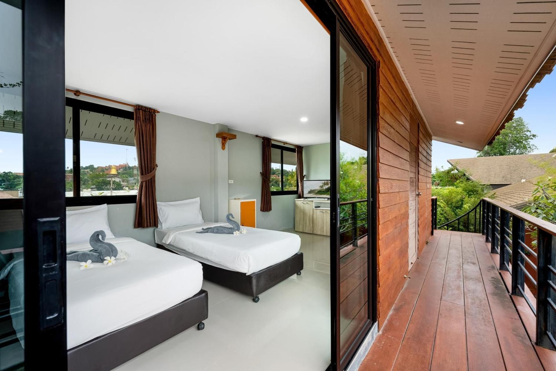 Triple Room