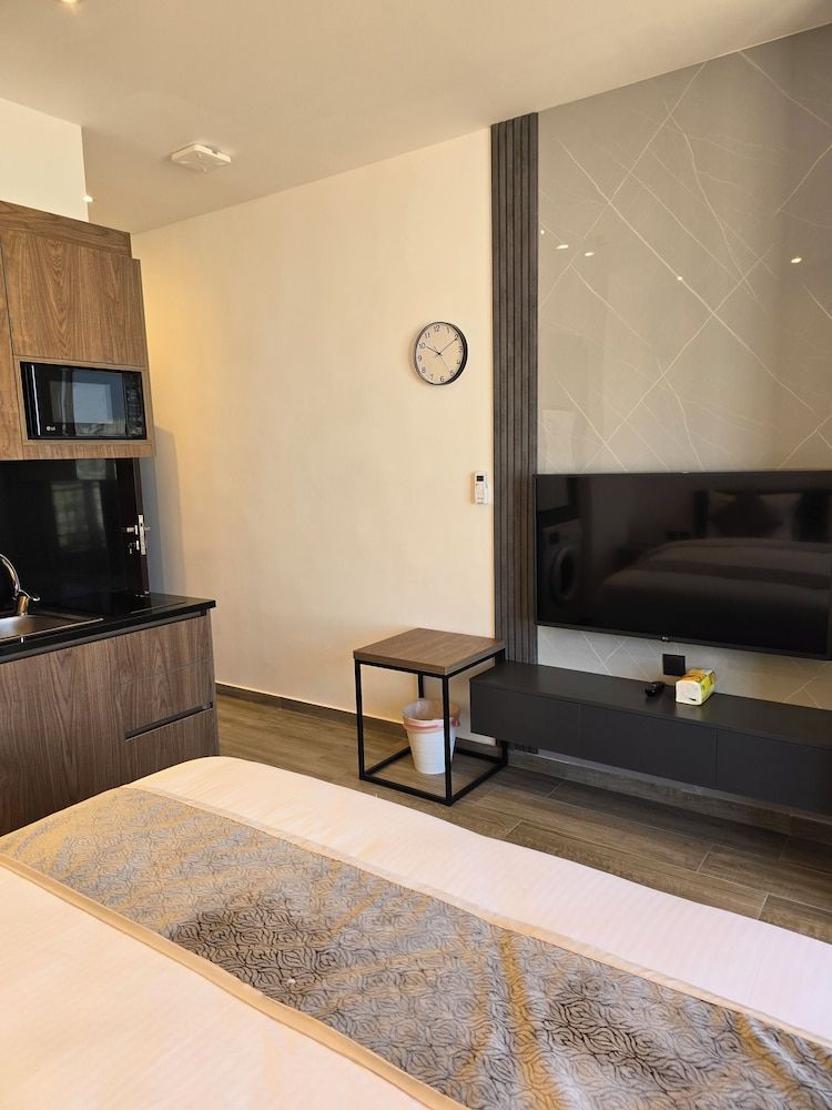 ALSHAKREEN SUITES Deluxe Room 6