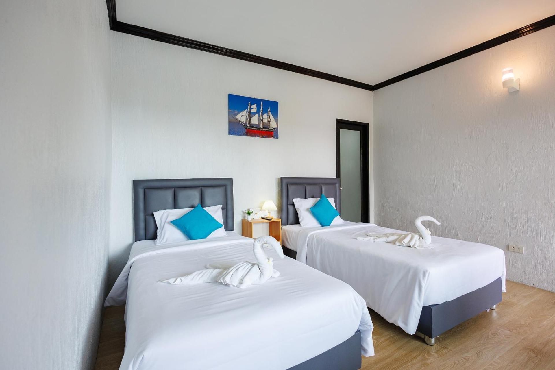 Superior Twin Room with Garden View