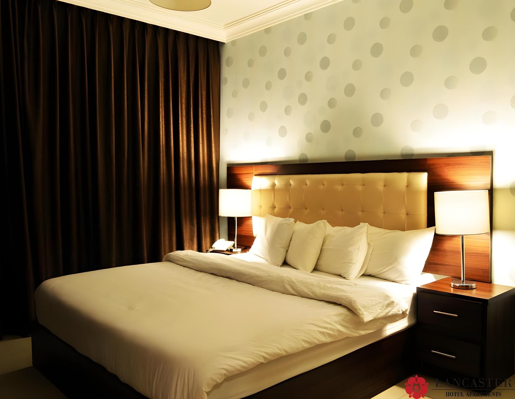 Deluxe Suite with King Bed