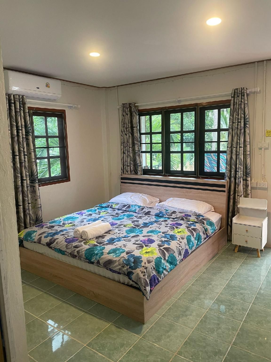 Standard Suite without Kitchen