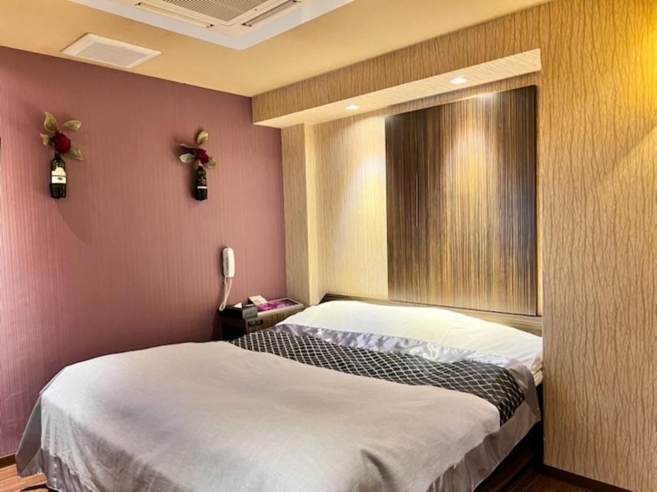 Standard Double Room with Early Check-in 15:00
