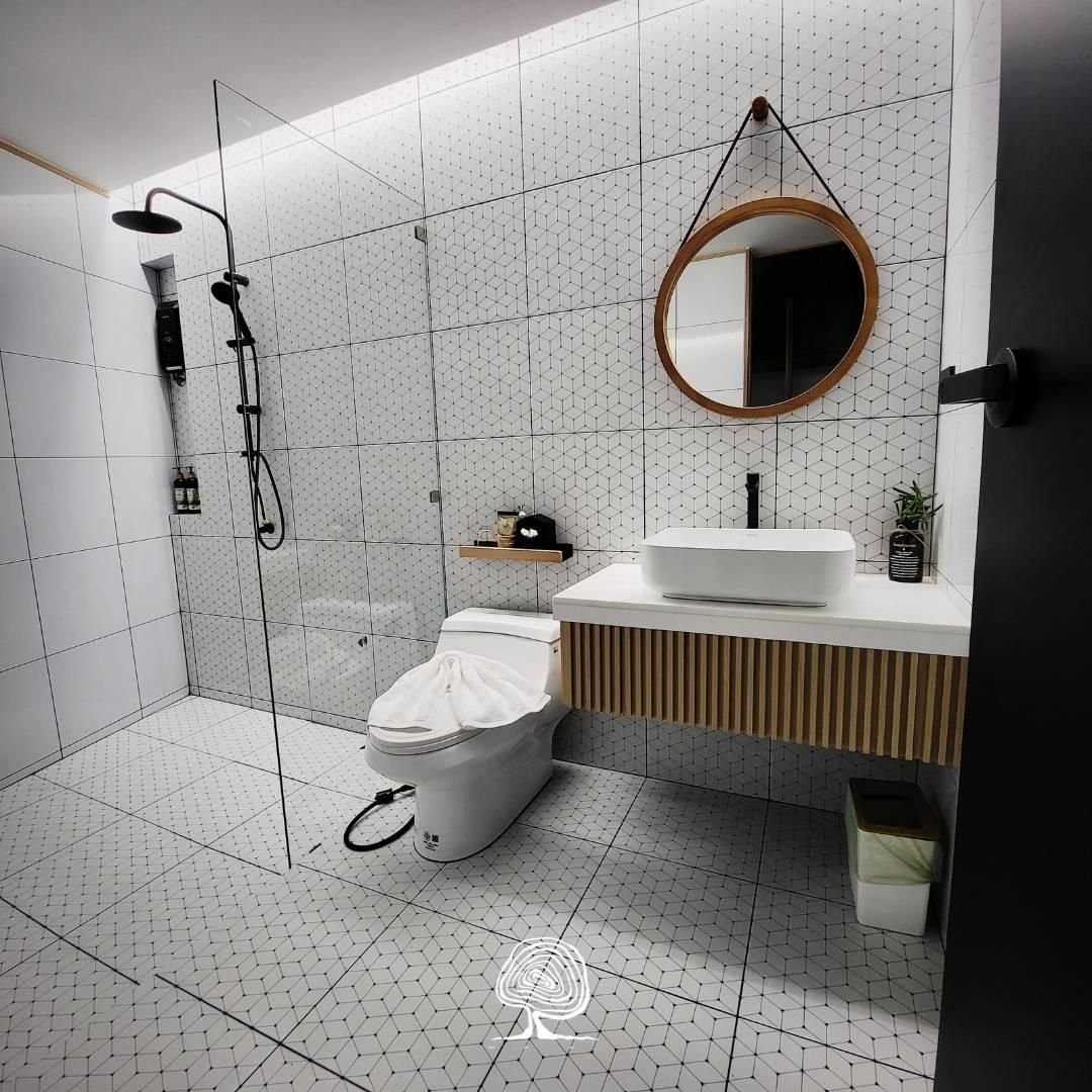 Tree Space Living Deluxe Suite 3