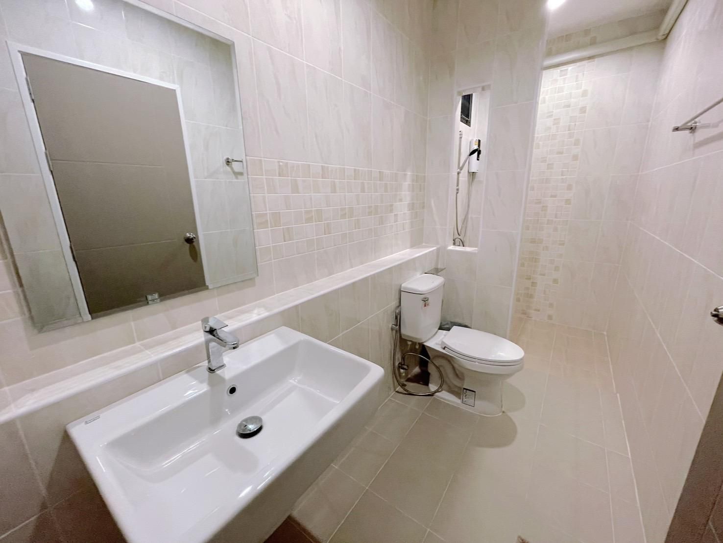 Baan Klang Suan Resort Deluxe Room 2