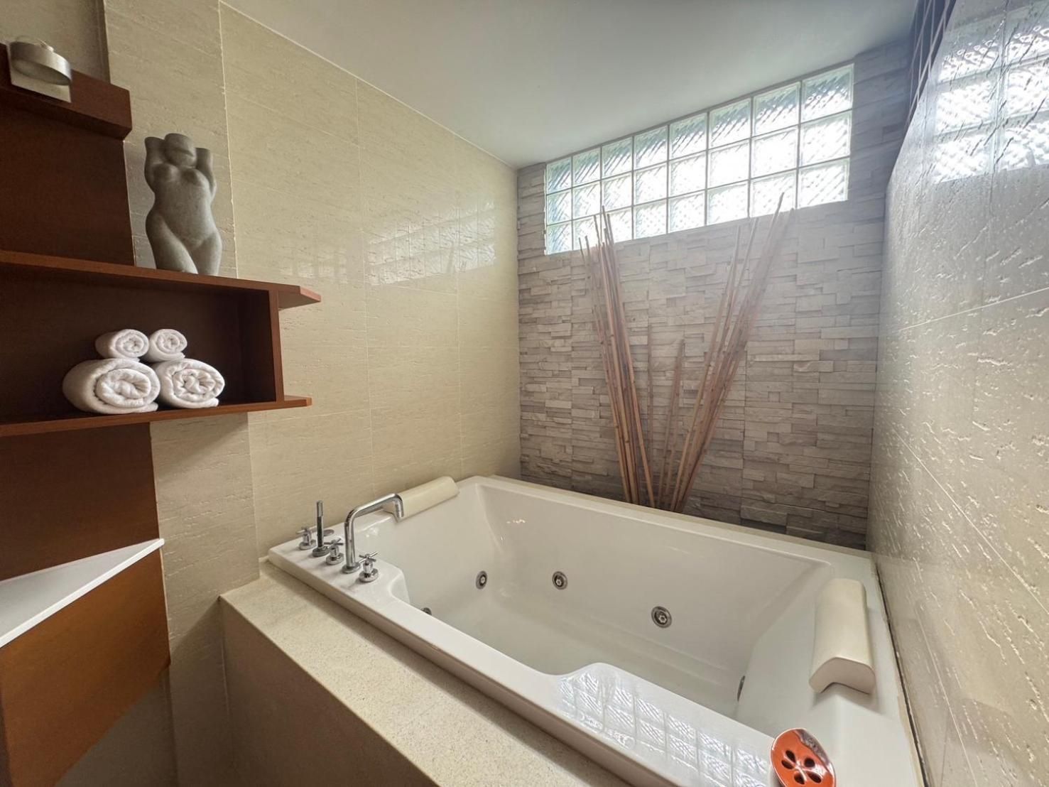 Standard Twin Room with Garden View